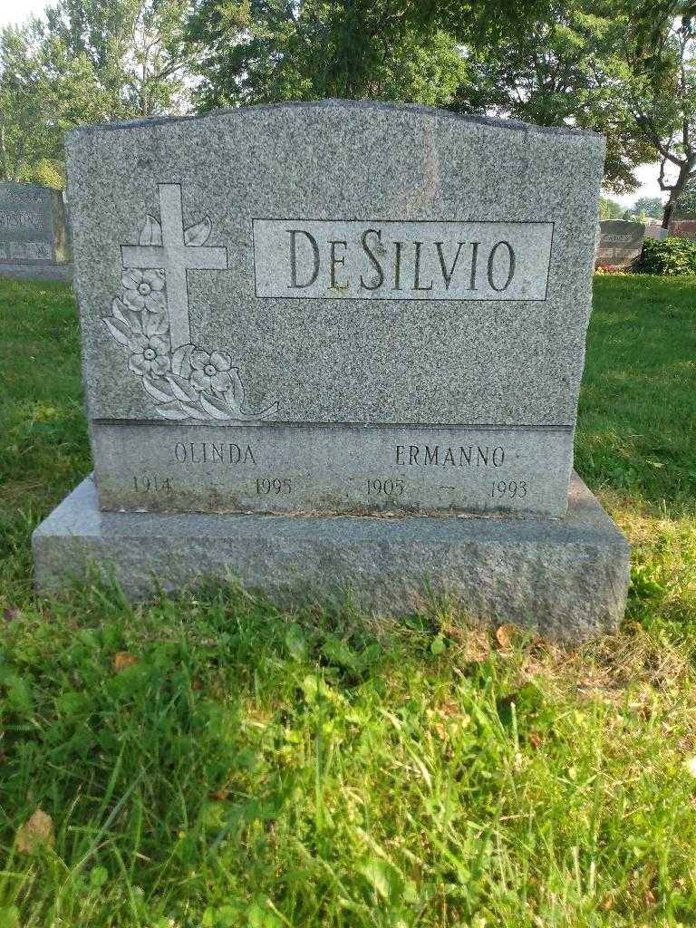 Olinda DeSilvio's grave. Photo 2