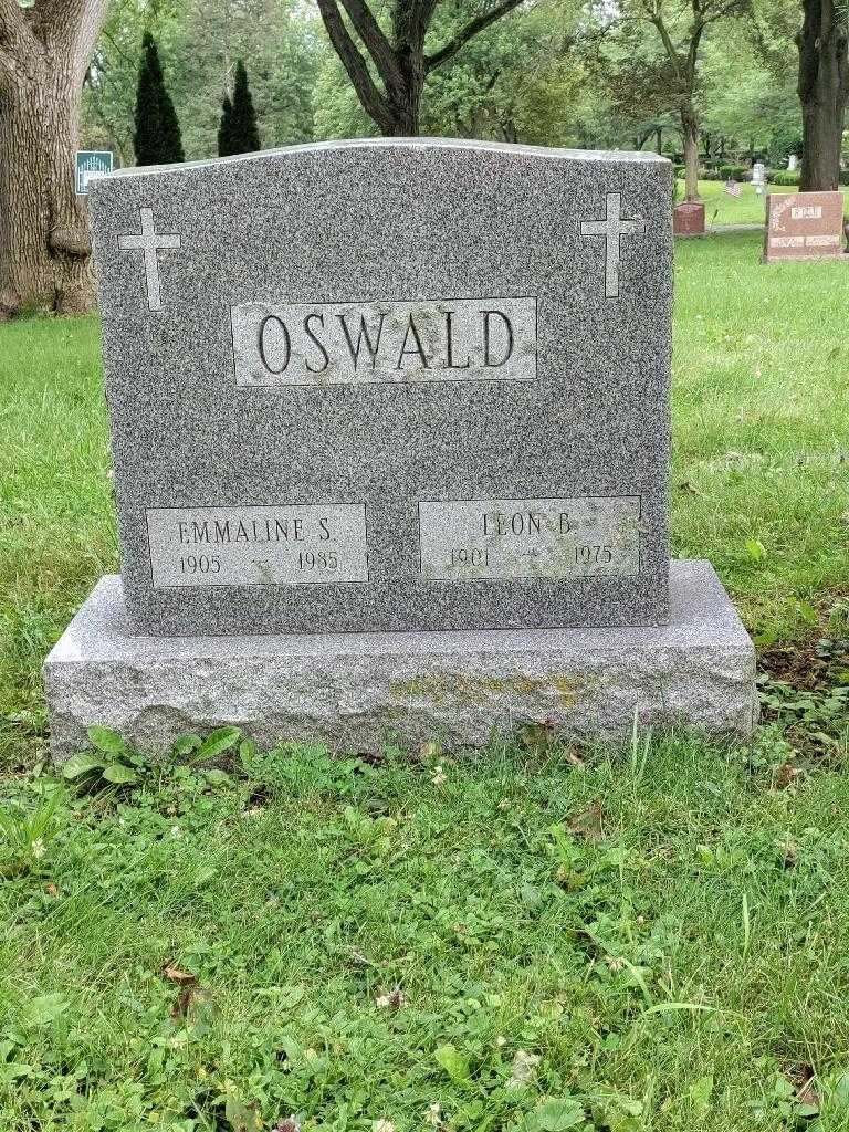 Leon B. Oswald's grave. Photo 3