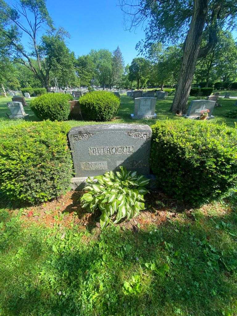 Nicholas Petrocci's grave. Photo 1