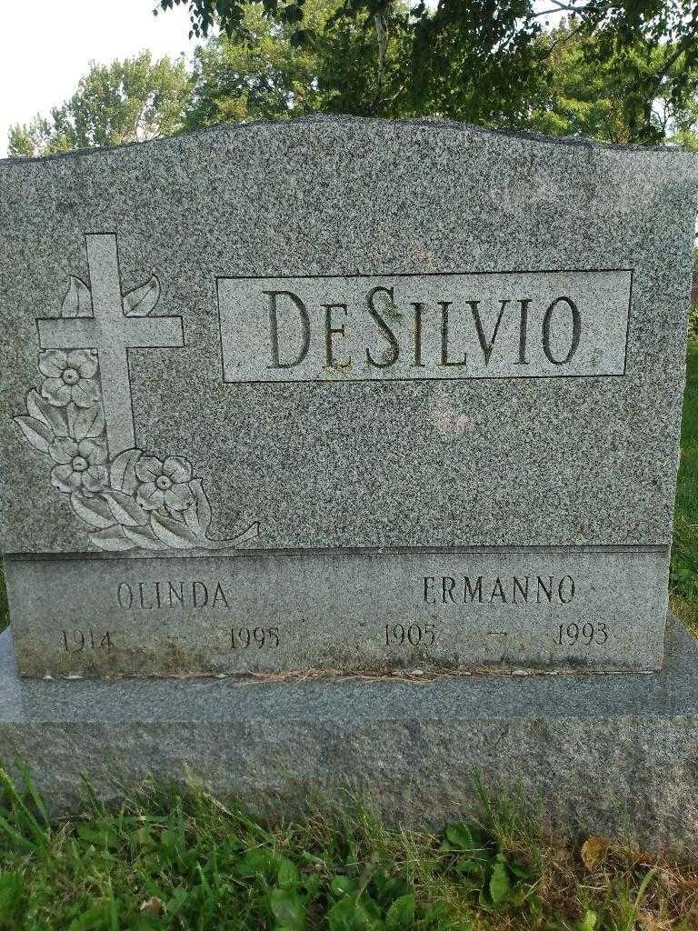 Olinda DeSilvio's grave. Photo 3