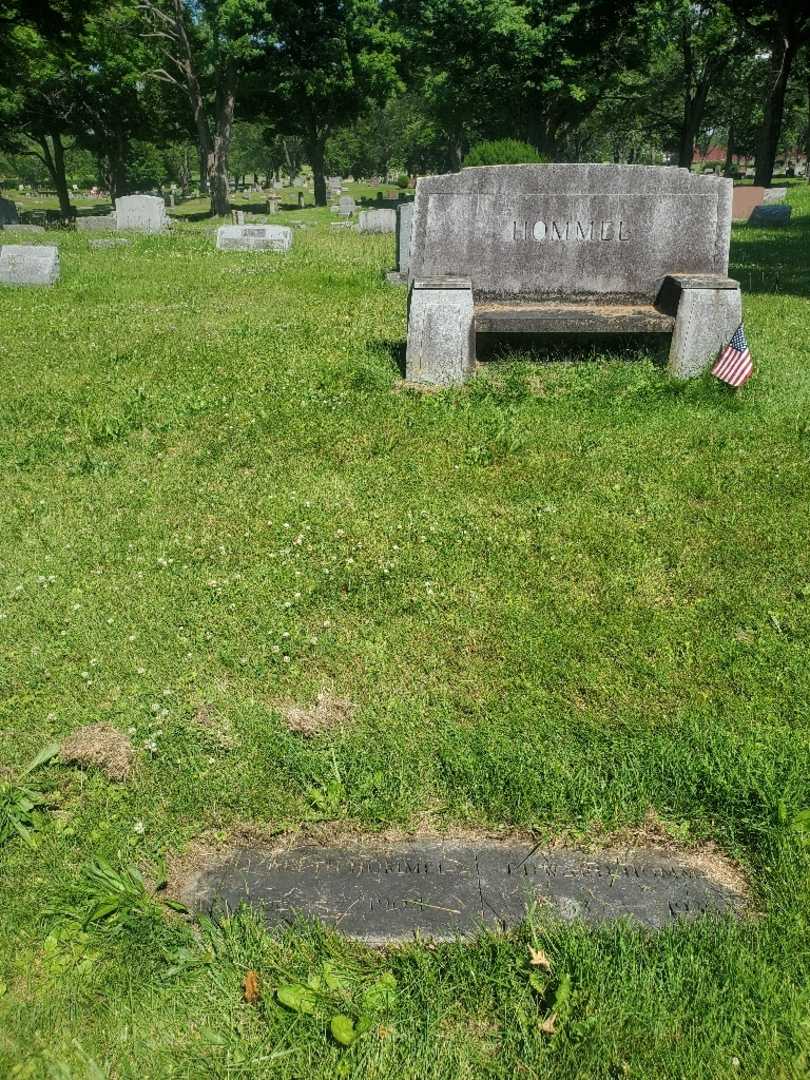 Elizabeth Hommel's grave. Photo 2