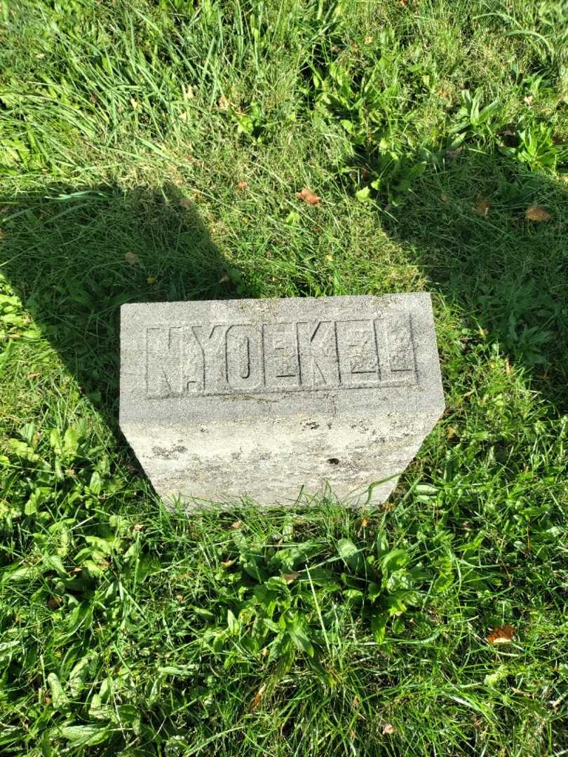 Nicholas Yoekel's grave. Photo 3