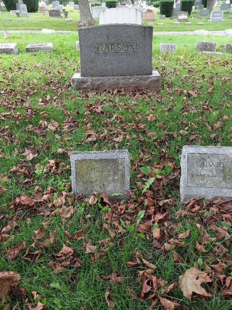 Helen Carson's grave. Photo 1