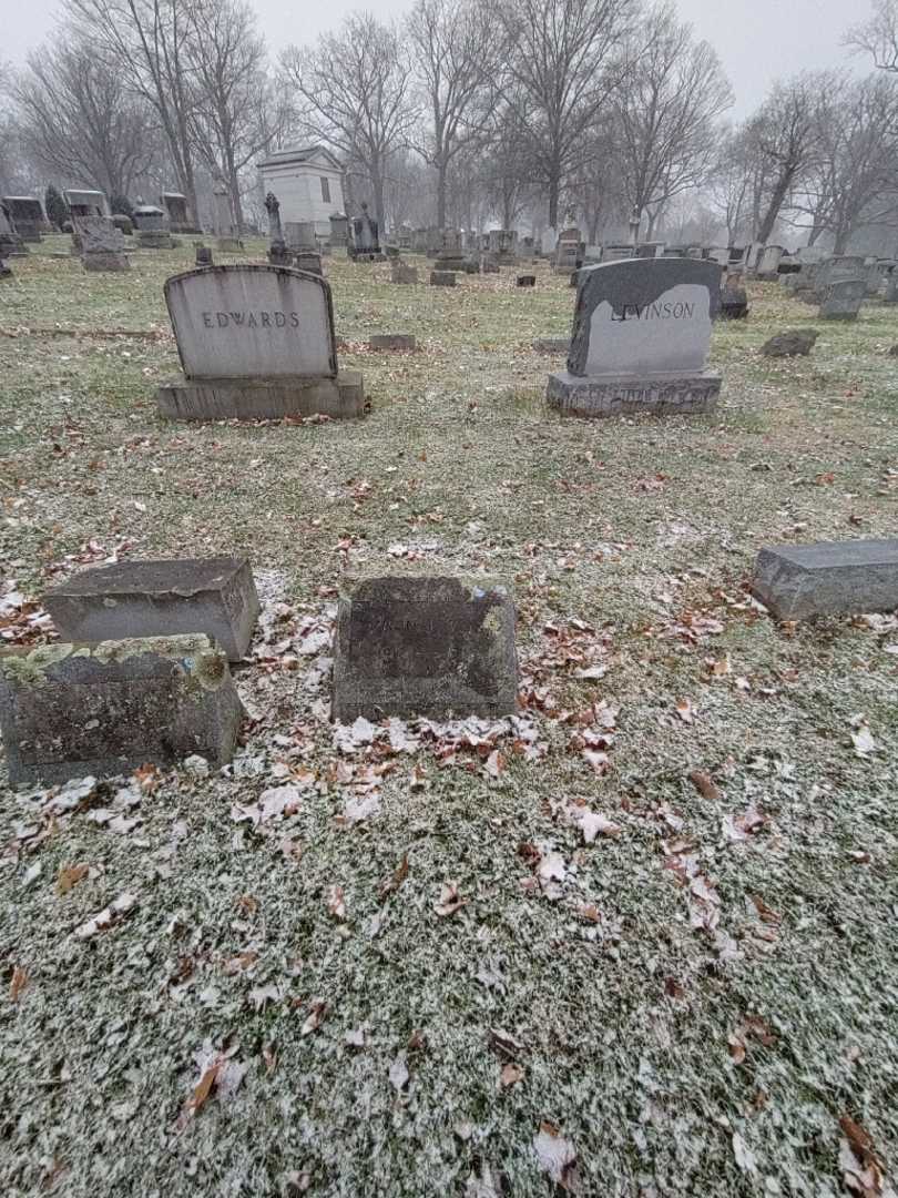 John J. Weis's grave. Photo 1