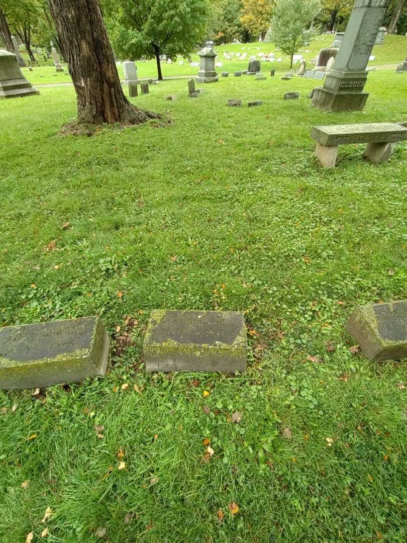 Francis Ware Clary's grave. Photo 1