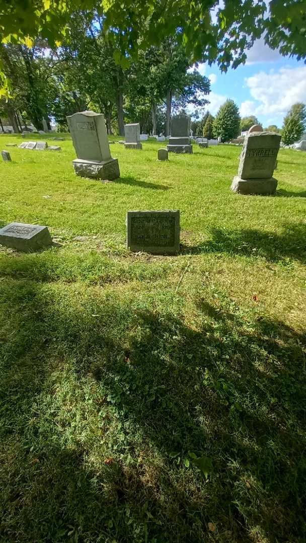 George E. Tyrrell Junior's grave. Photo 1