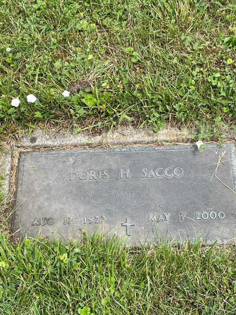 Doris H. Sacco's grave. Photo 3