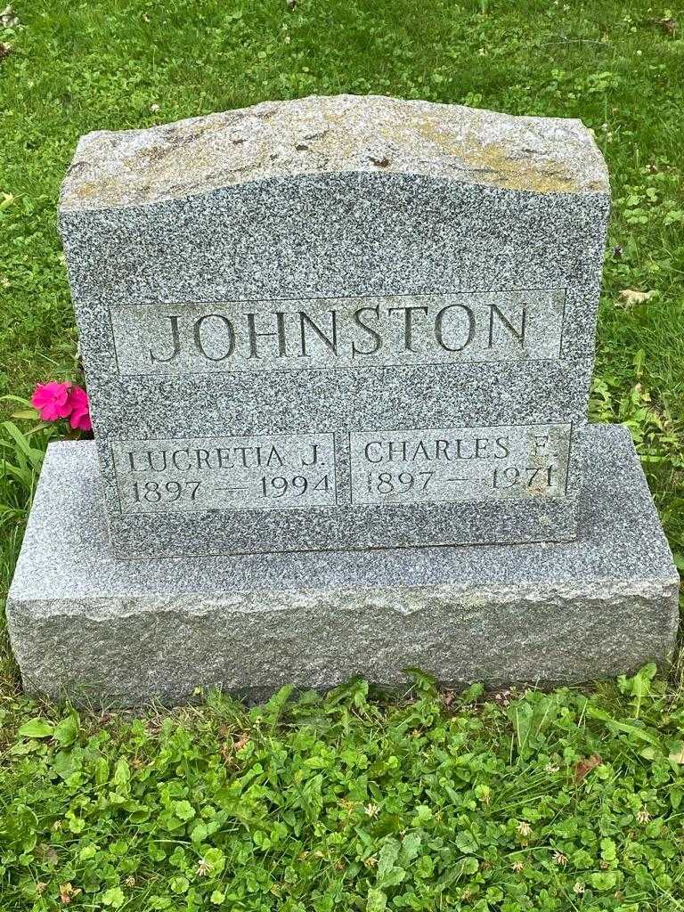 Lucretia J. Johnston's grave. Photo 3