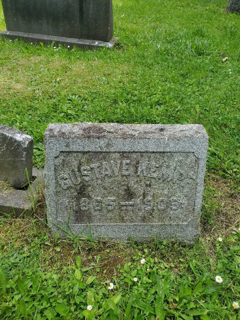 Gustave Kempf's grave. Photo 4