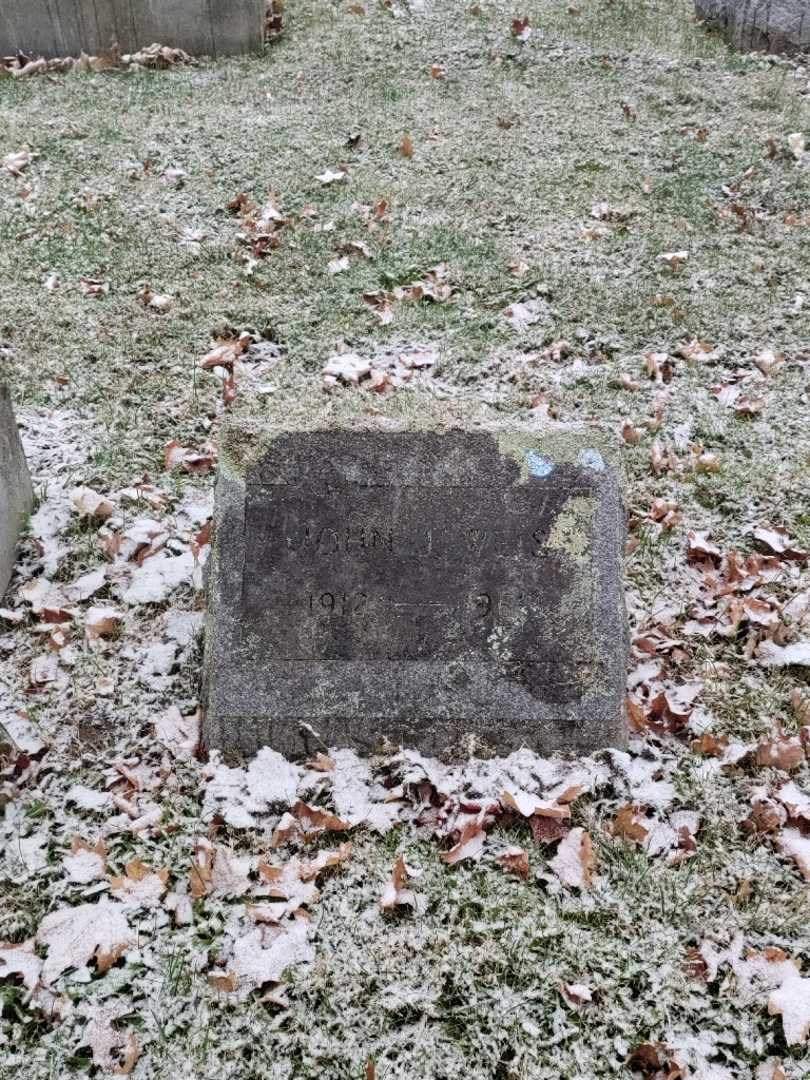 John J. Weis's grave. Photo 2