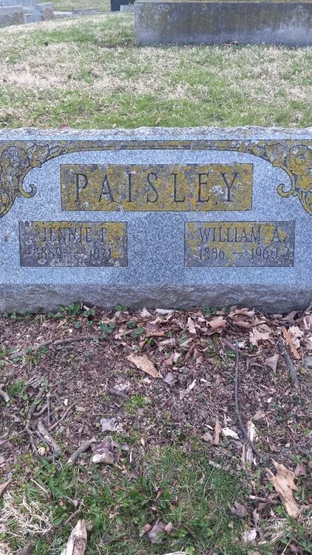 Jennie F. Paisley's grave. Photo 17