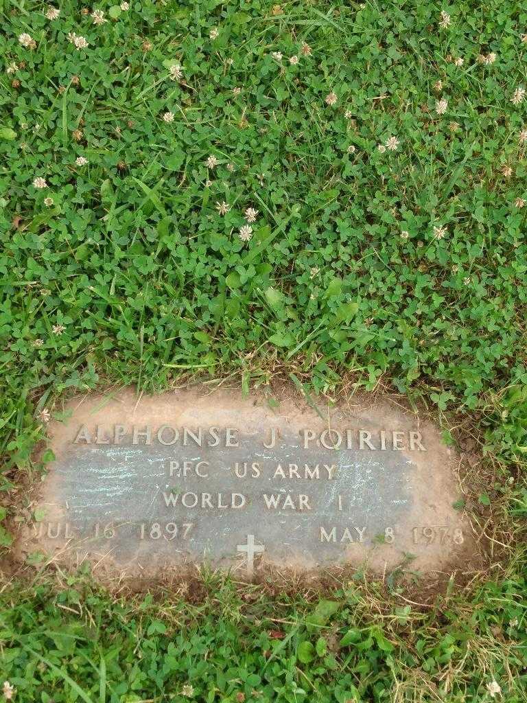 Alphonse Poirier's grave. Photo 4