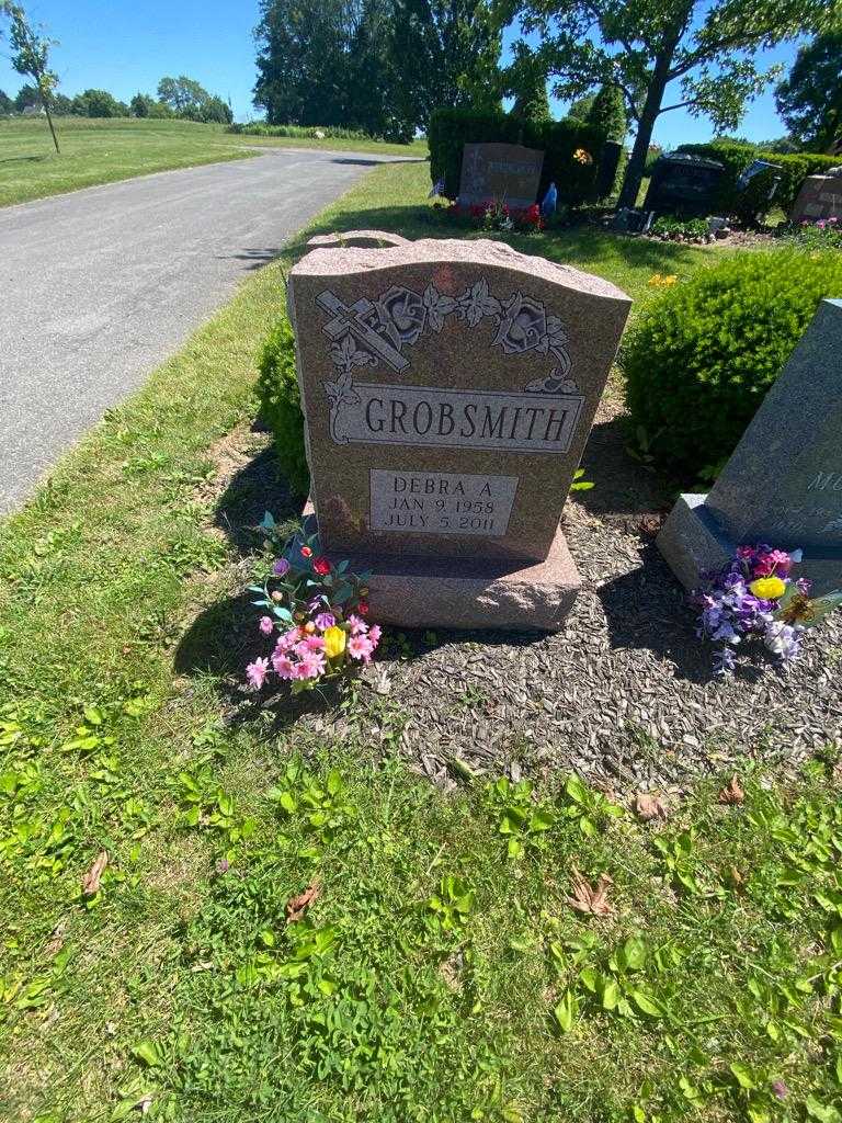 Debra A. Grobsmith's grave. Photo 1