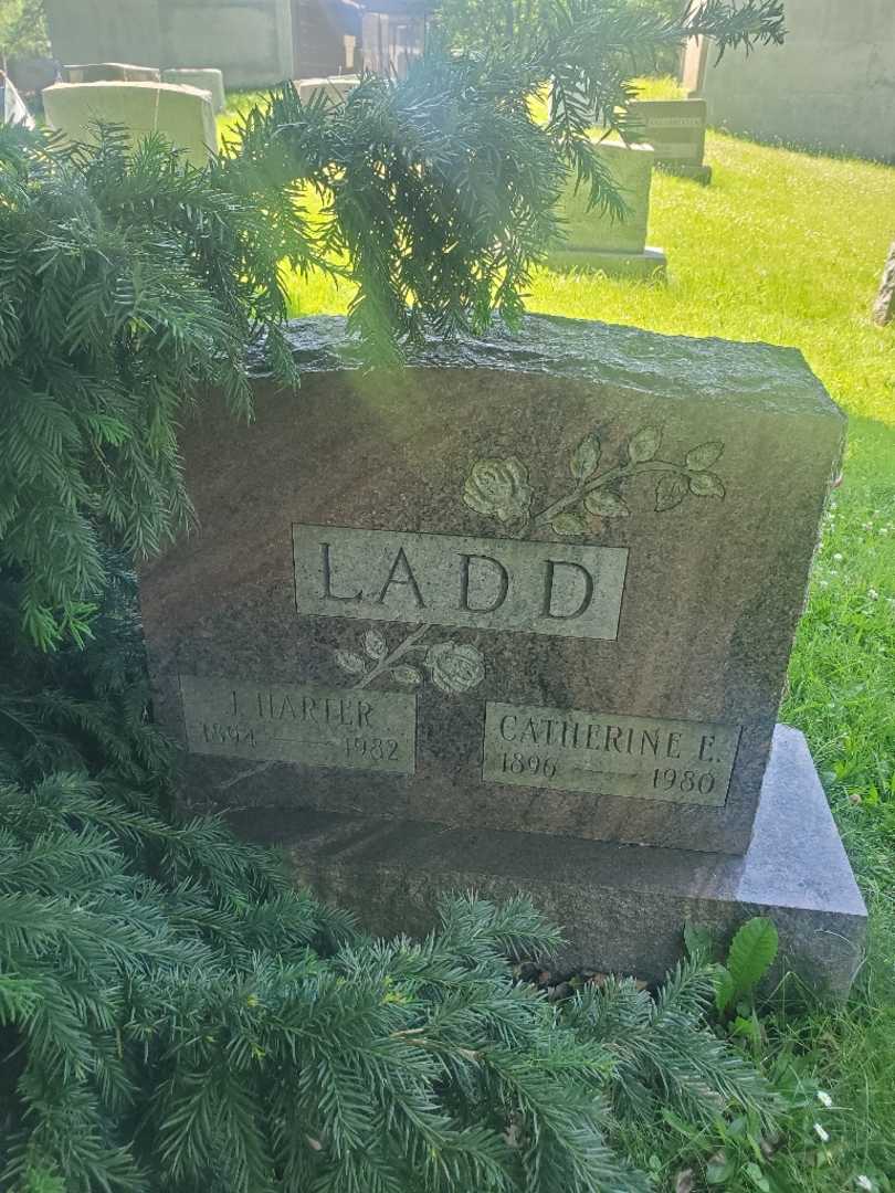 Catherine E. Ladd's grave. Photo 1