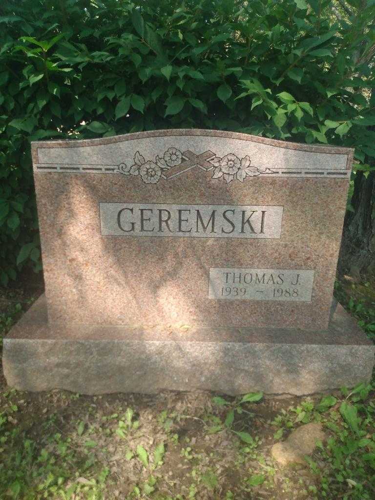 Thomas J. Geremski's grave. Photo 3