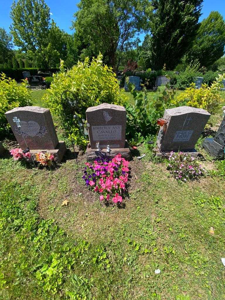 Kimberly Ann Cavallo's grave. Photo 1