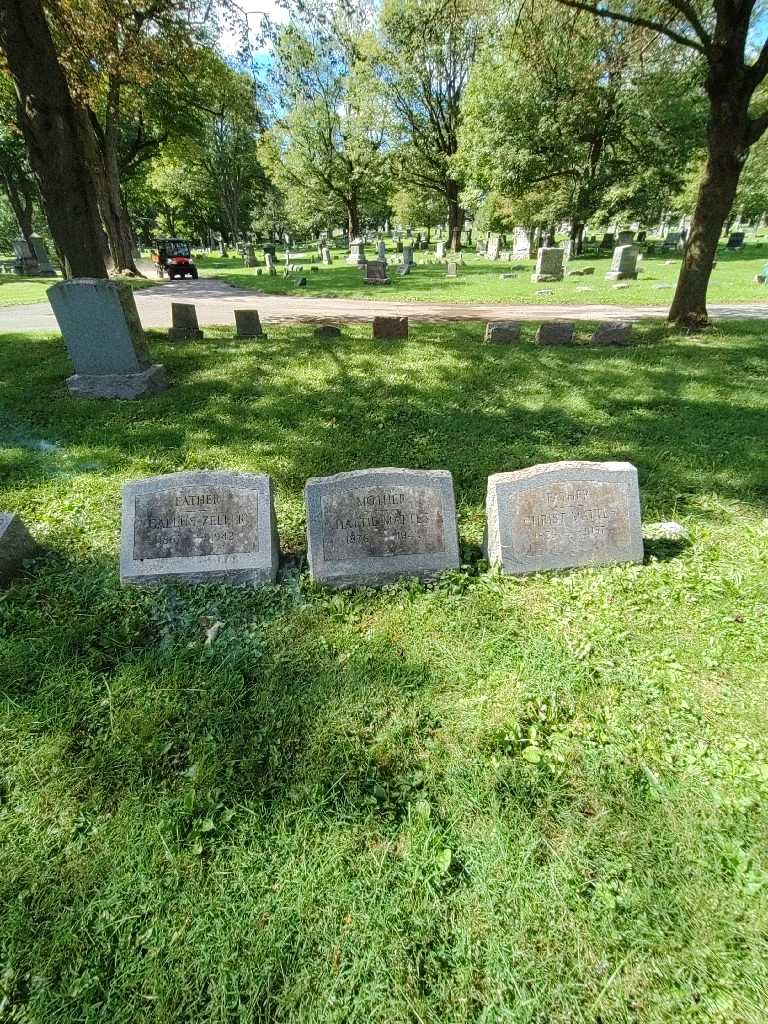 Hattie K. Mattes's grave. Photo 1