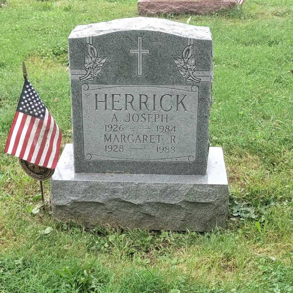 Margaret R. Herrick's grave. Photo 3