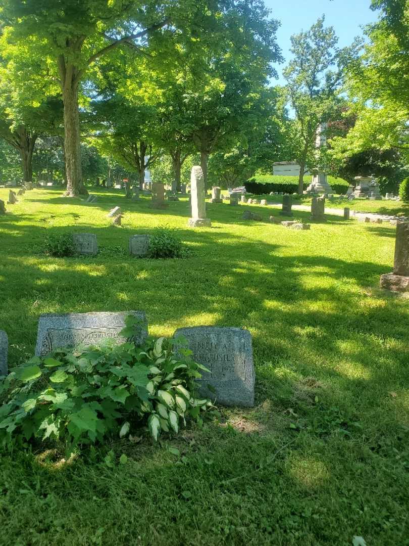 Betty Anna Armbruster's grave. Photo 1