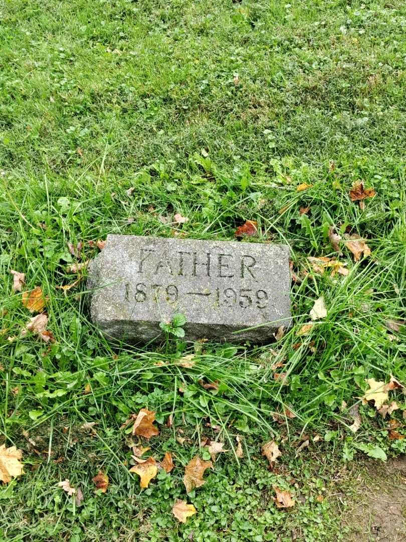 Henry J. Kaiser's grave. Photo 2