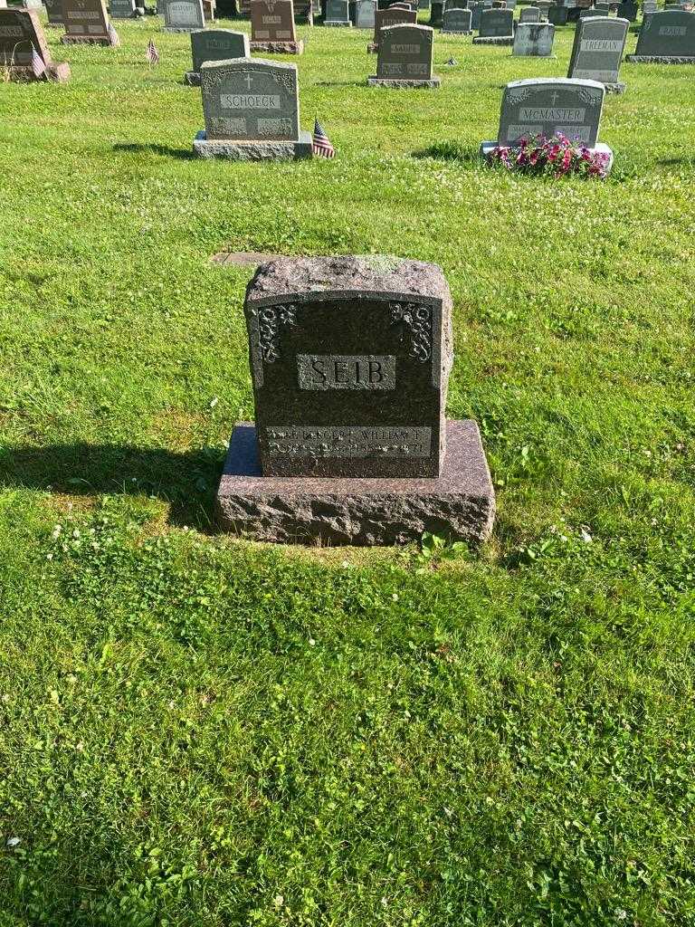 Mae Seib Berger's grave. Photo 2