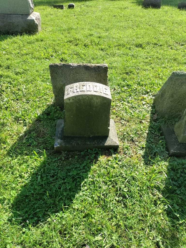 Frederick J. Batzer's grave. Photo 2