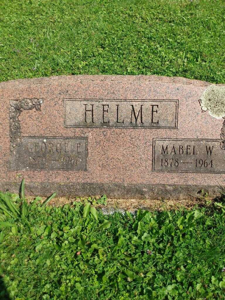 George E. Helme's grave. Photo 2