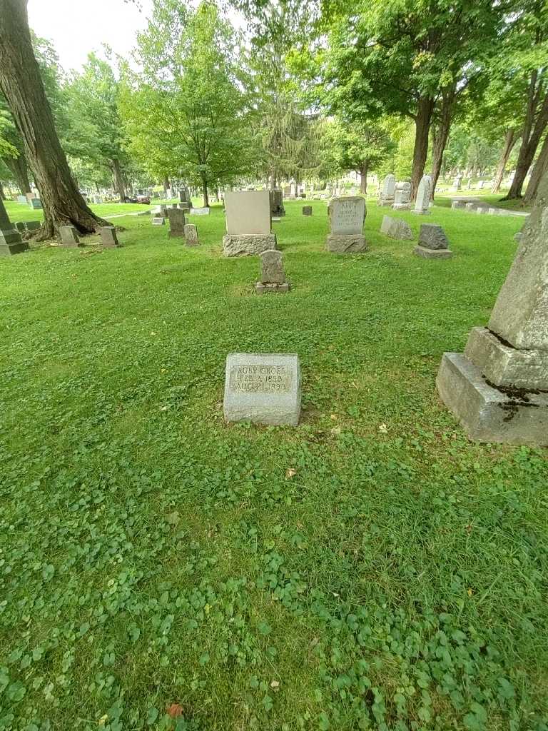 Ruby M. Gross's grave. Photo 1