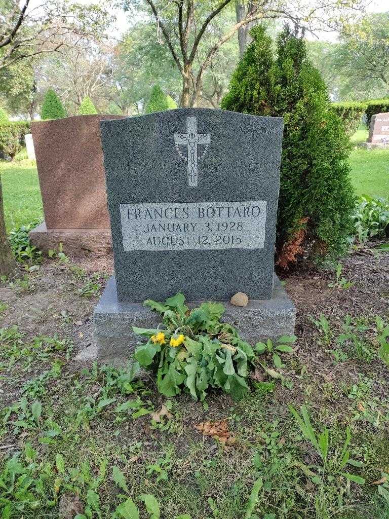 Frances Bottaro's grave. Photo 2