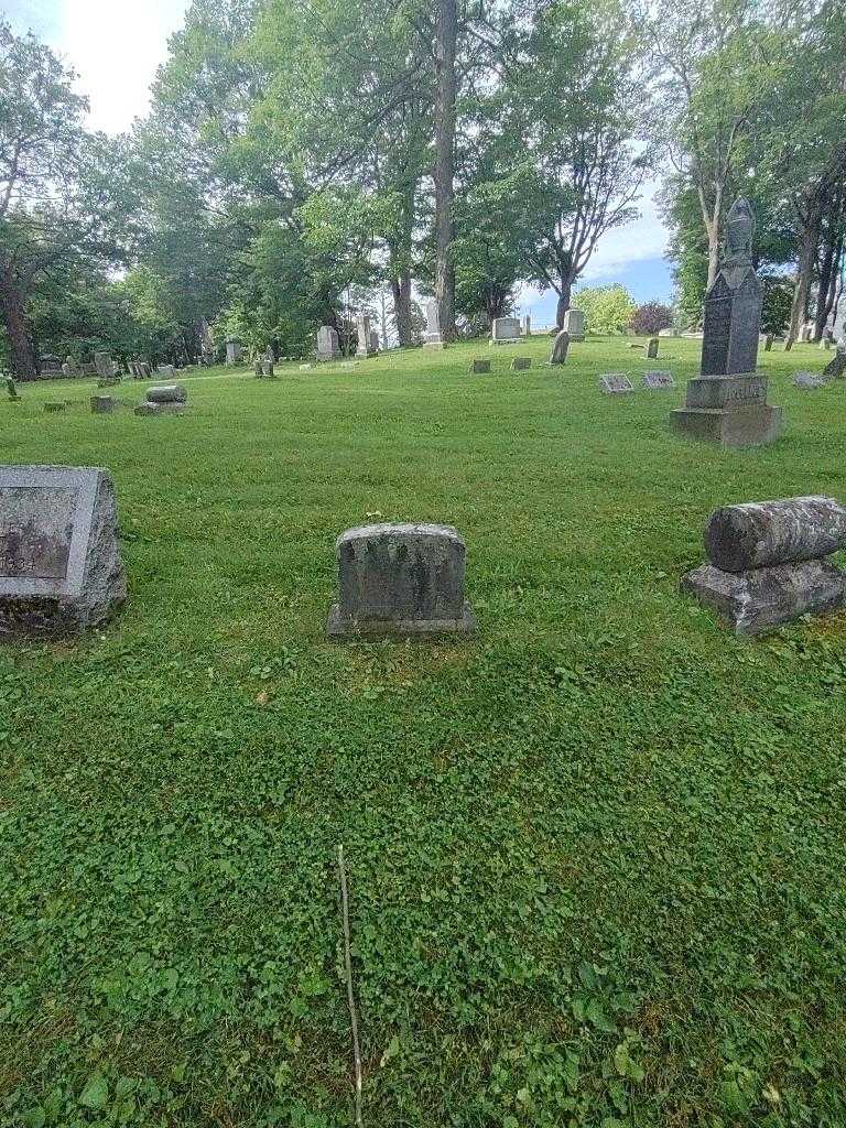 Frieda Blair's grave. Photo 1