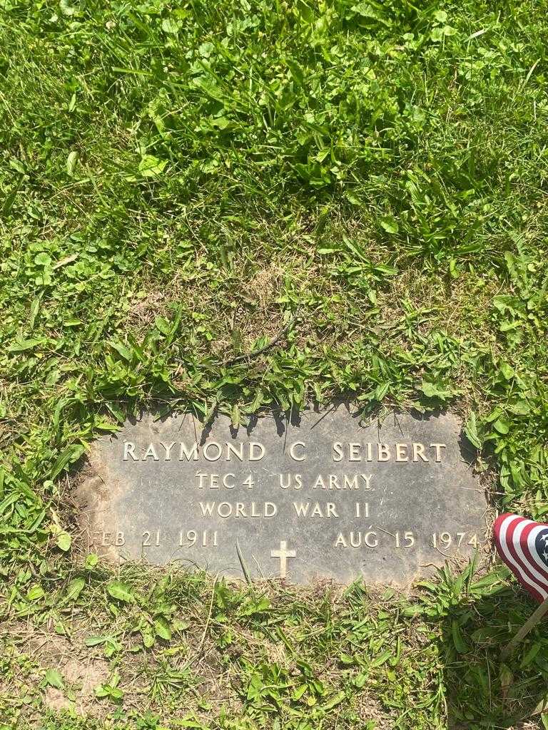 Raymond C. Seibert's grave. Photo 3