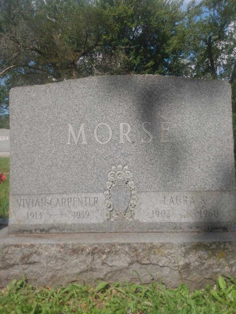 Vivian Carpenter's grave. Photo 3