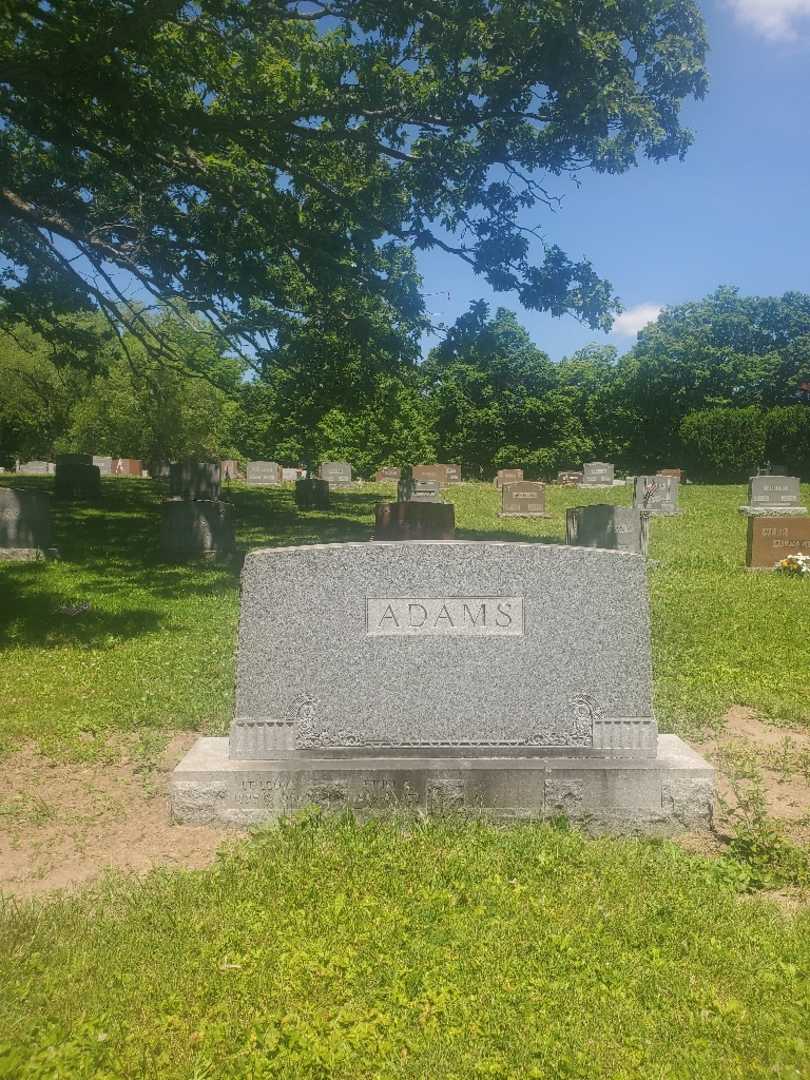 Lt Leo C. Adams's grave. Photo 2