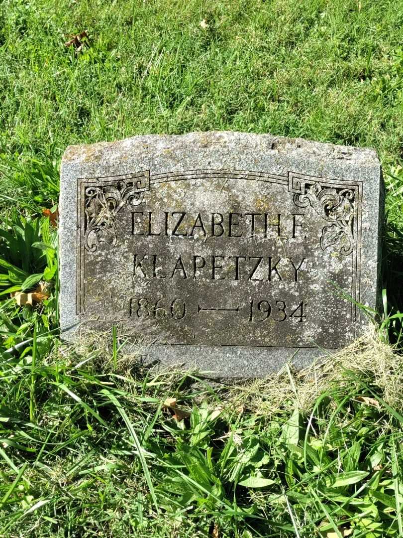 Elizabeth Fanny Klapetzky's grave. Photo 3