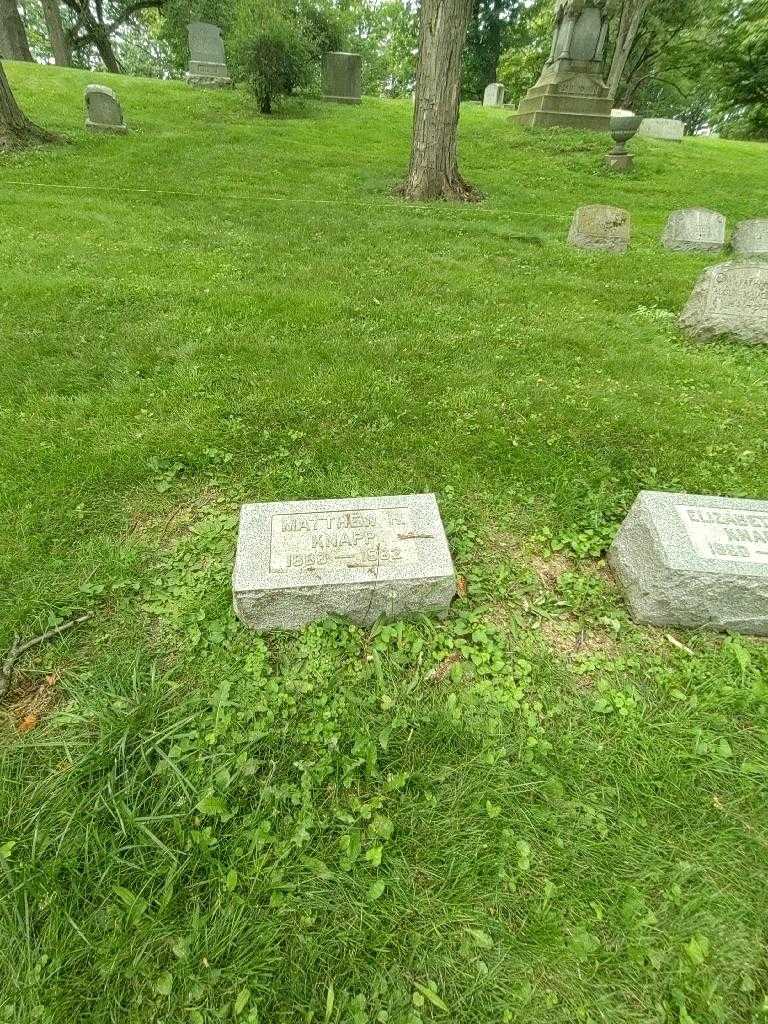 Matthew H. Knapp's grave. Photo 1