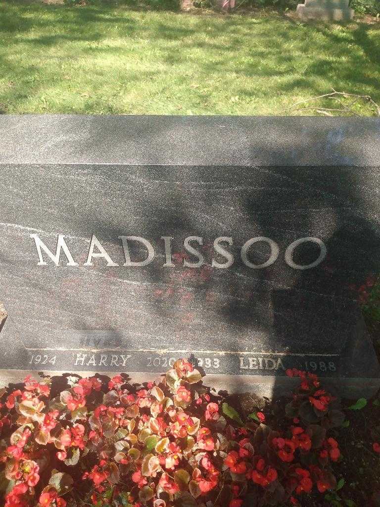 Leida Madissoo's grave. Photo 3