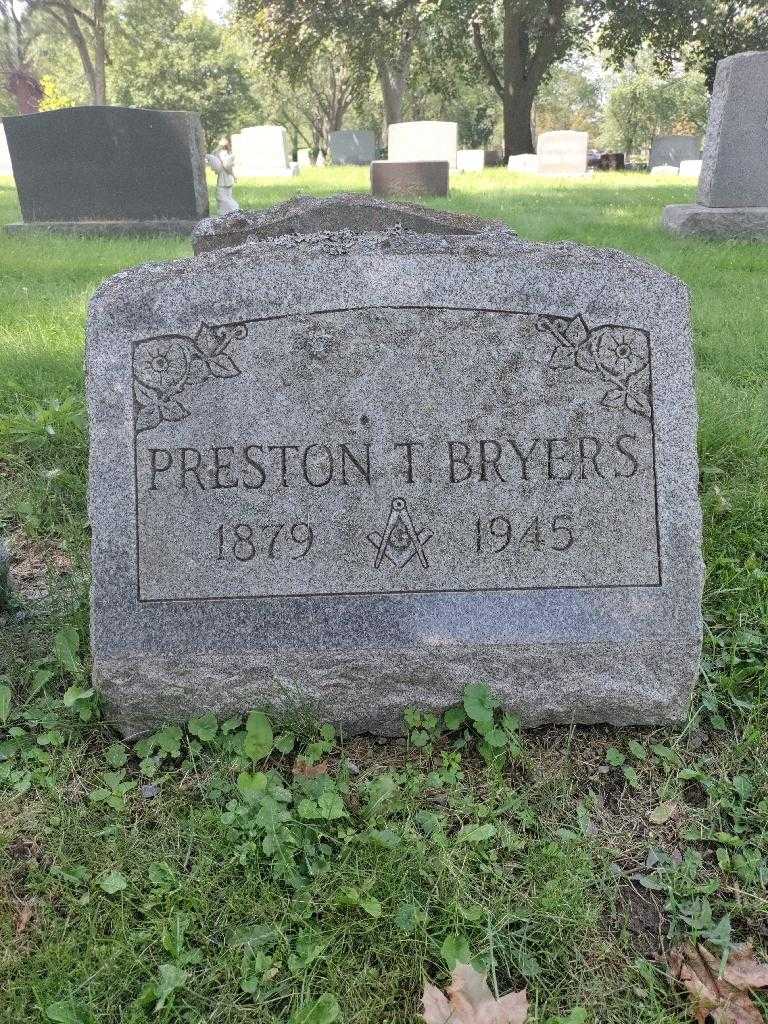 Preston T. Bryers's grave. Photo 3