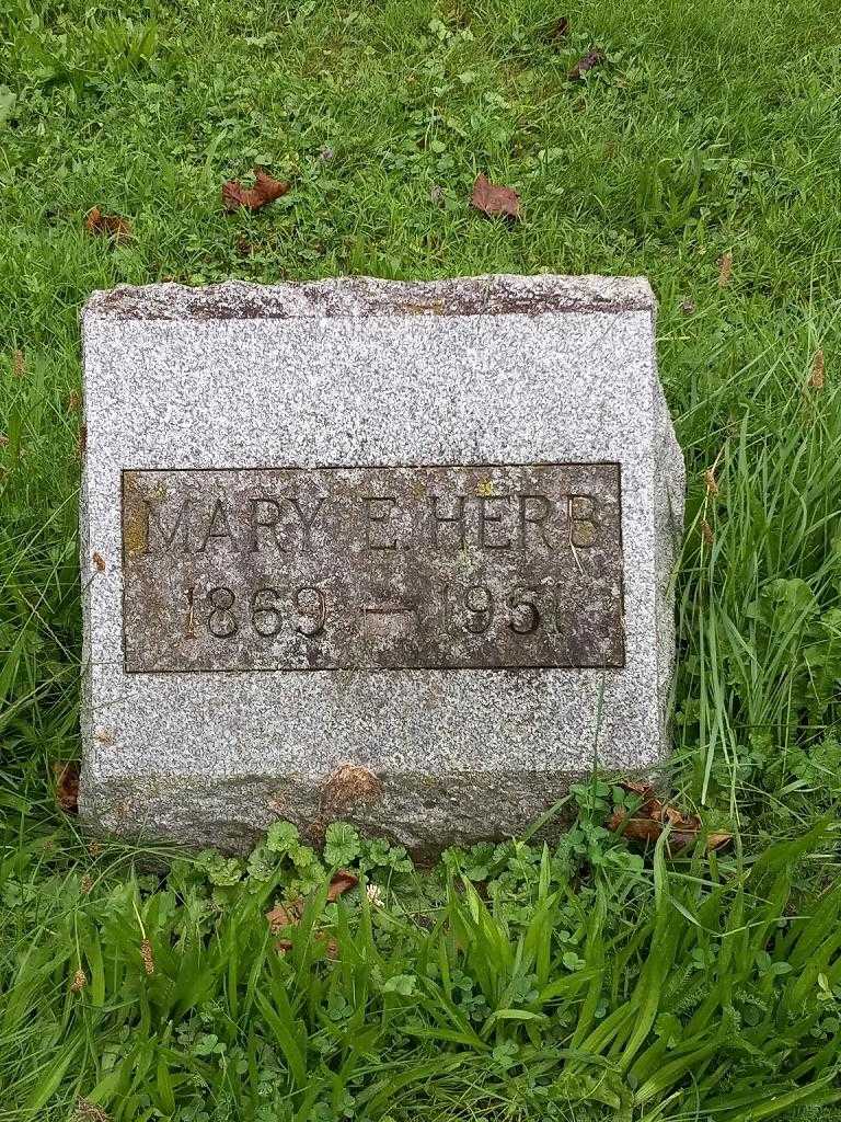 Mary E. Herb's grave. Photo 3