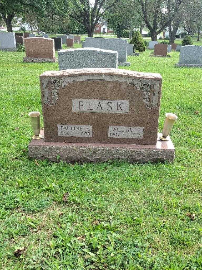 William J. Flask's grave. Photo 3
