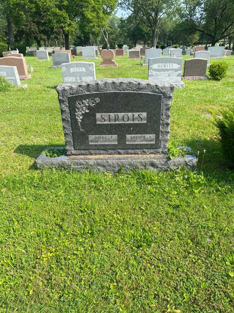 Theta J. Sirois's grave. Photo 2