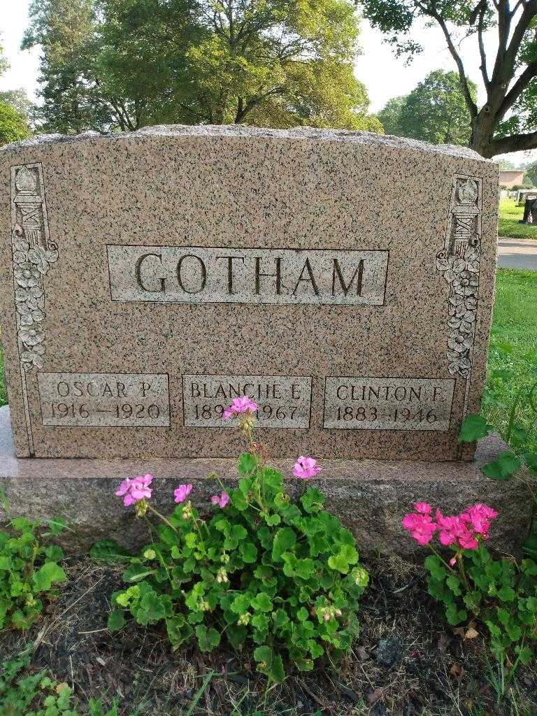 Oscar P. Gotham's grave. Photo 2