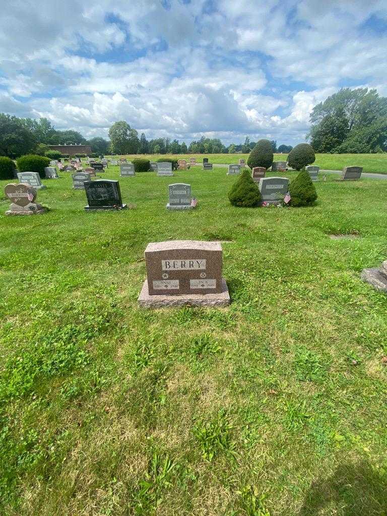 Anne Berry's grave. Photo 1