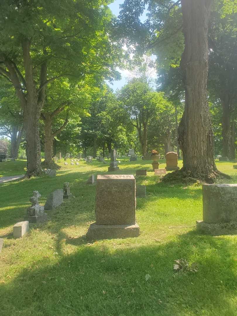 Francis J. Evans's grave. Photo 2