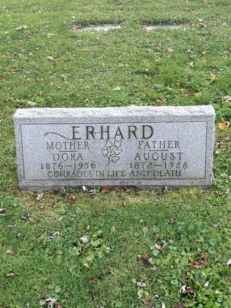 Albert J. "Jack" Erhard Junior's grave. Photo 1