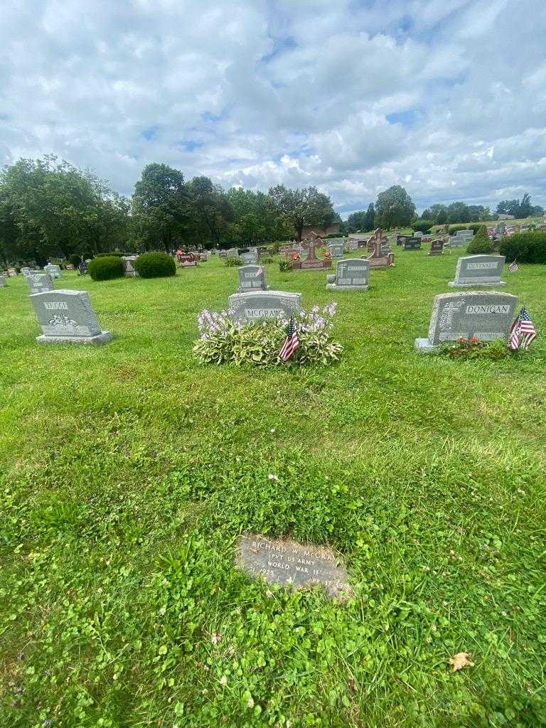 Richard Ward McGraw's grave. Photo 1