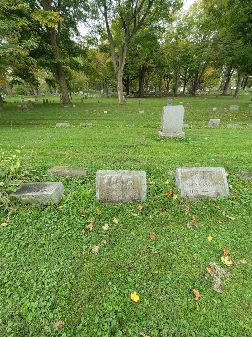 Charles A. Kaufman's grave. Photo 1