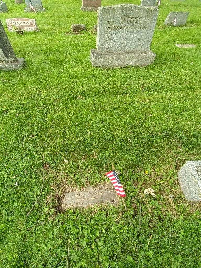 Gertrude Gibbons's grave. Photo 1
