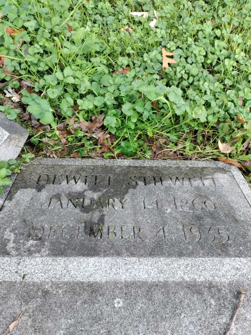 Dewitt Stilwell's grave. Photo 3