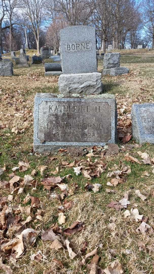 Katherine H. Borne's grave. Photo 3