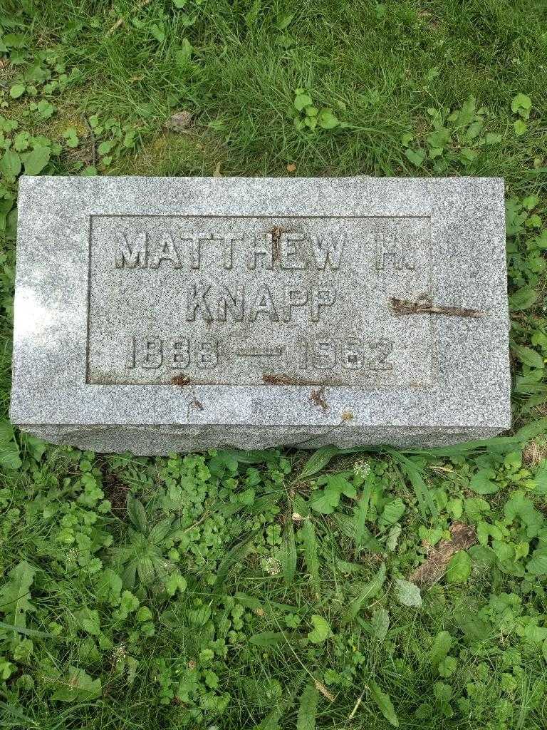 Matthew H. Knapp's grave. Photo 3